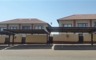 2 Bedroom Townhouse in Pretorius Park