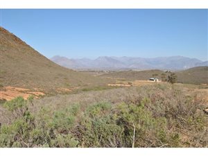 83 ha Farm in Worcester and surrounds
