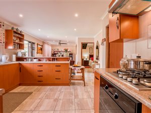 3 Bed House in Heldervue