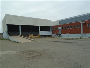 4800 m² Industrial space in Jacobs