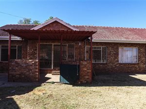 3 Bed House in Riamarpark