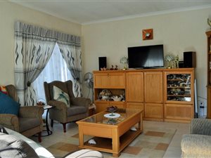 3 Bed House in Mayberry Park