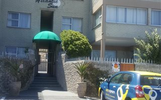 2 Bedroom Apartment in Bloubergstrand