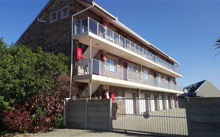 2 Bedroom Apartment in Dana Bay