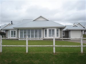 3 Bed Cluster in Underberg