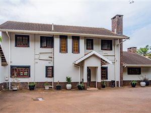 4 Bed House in Hillcrest Central