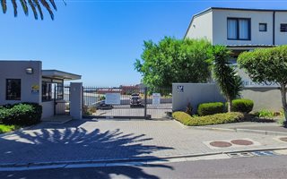 3 Bedroom Apartment in Salt River