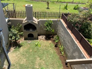 2 Bed Duplex in Rietfontein