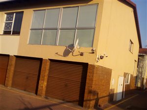 2 Bed Apartment in Vanderbijlpark CE3