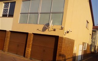 2 Bedroom Apartment in Vanderbijlpark CE3