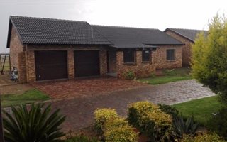 2 Bedroom Townhouse in Springs Central