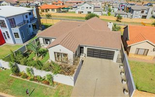 3 Bedroom House in Amberfield