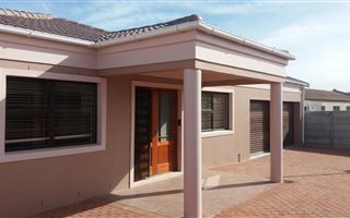 3 Bedroom House in Pelican Heights