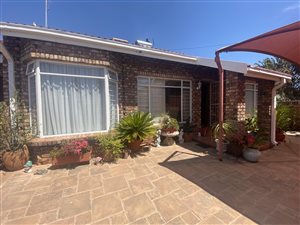 3 Bed House in Kestellhof
