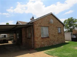 3 Bed House in Rabie Ridge
