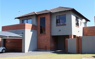 3 Bedroom House in Amberfield