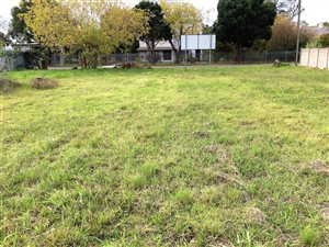 2134 m² Land available in George South