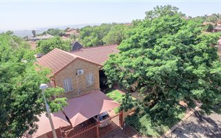 4 Bedroom House in Safari Gardens
