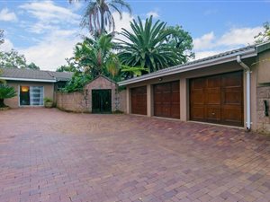 4 Bed House in Senderwood