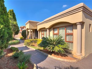 4 Bed House in Lady Selborne
