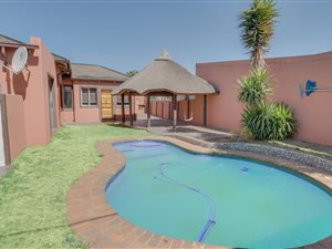 3 Bed House in Rewlatch