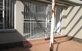 3 Bedroom Townhouse in Bedford Gardens