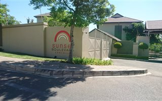 1 Bedroom Apartment in Pineslopes