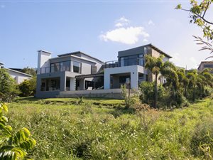 4 Bed House in Palm Lakes Estate