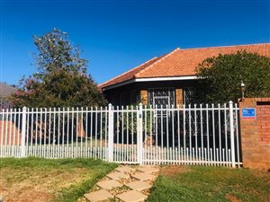4 Bed House in Herlear