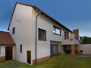 3 Bed House in Kyalami Gardens