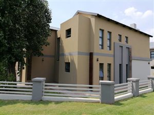 4 Bed House in Copperleaf