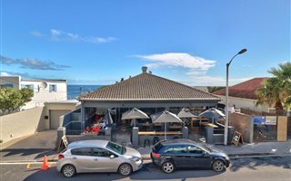 240 m² Retail Space in Bakoven