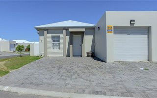 2 Bedroom House in Parklands North