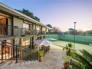 5 Bed House in Hurlingham