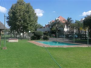 2 Bed Townhouse in Bedfordview