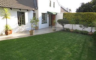 2 Bedroom House in Marais Steyn Park