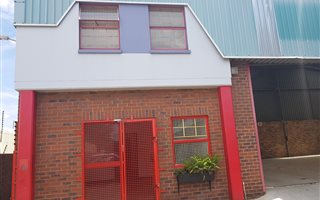 425 m² Industrial space in Sebenza