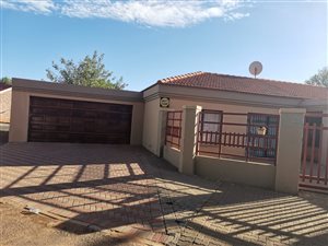 4 Bed House in Carters Glen