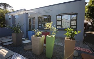 686 m² Office Space in Southernwood