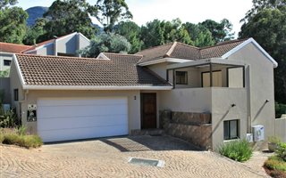 3 Bedroom House in Worlds View