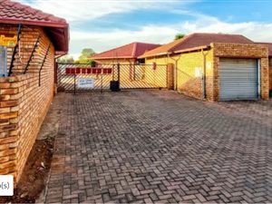 2 Bed Townhouse in Birchleigh
