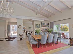 4 Bed House in Constantia
