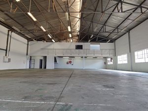 543 m² Industrial space in Ferndale