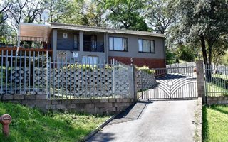 3 Bedroom House in Moseley