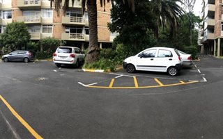 0.5 Bedroom Apartment in Newlands