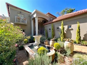 4 Bed House in Boardwalk Manor