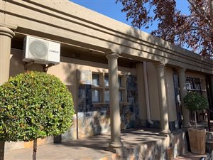 191 m² Office Space in Bo Dorp