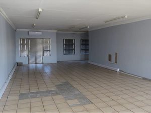 135 m² Commercial space in Hughes