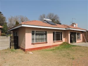 4 Bed House in Dunnottar