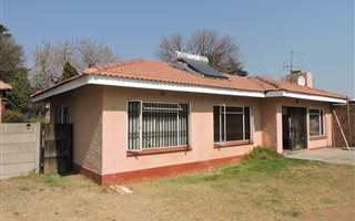 4 Bedroom House in Dunnottar